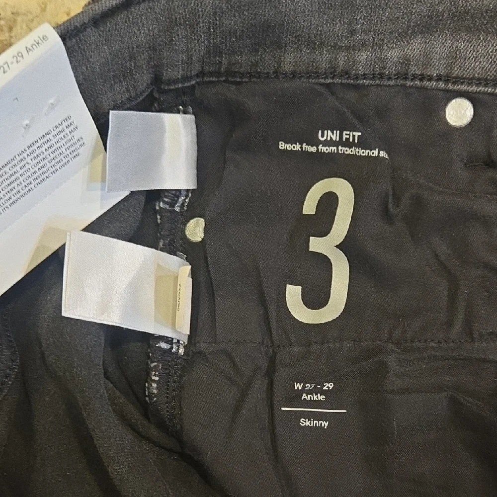 Lucky Brand Gray Jeans Ankle Skinny - Picture 2 of 4